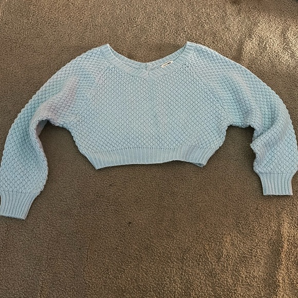 ❄️ GORGEOUS SWEATER! ❄️ - Picture 1 of 2